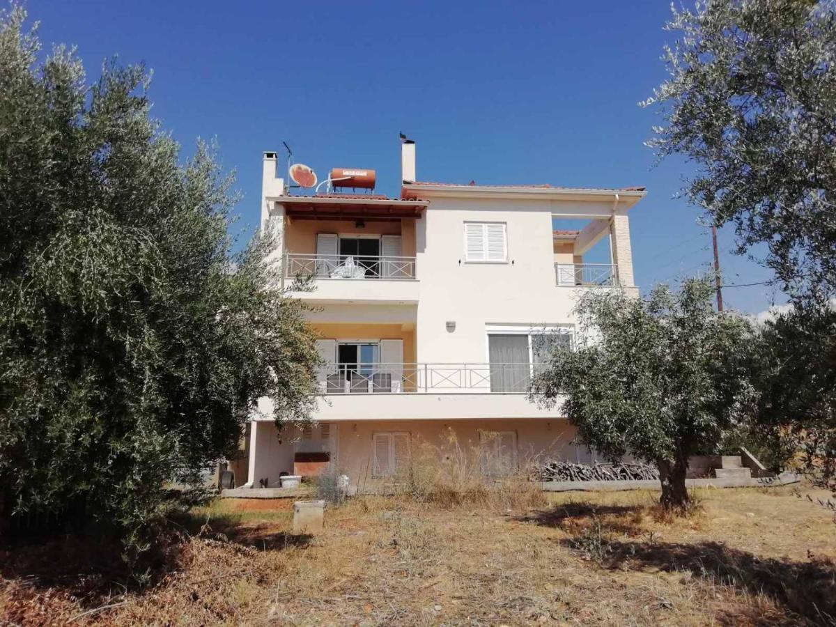 Rural 3-Bedroom House Kalamata Exterior photo