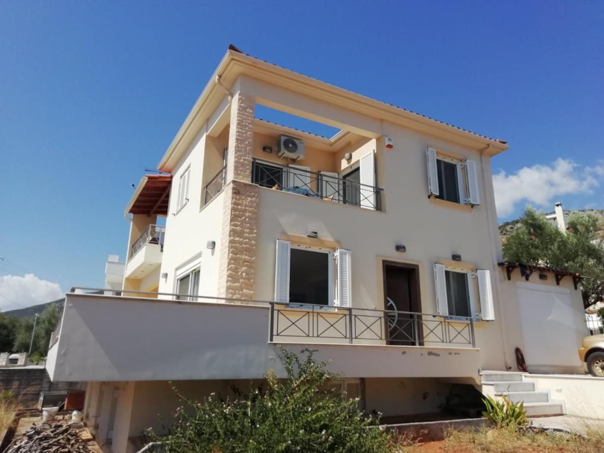 Rural 3-Bedroom House Kalamata Exterior photo